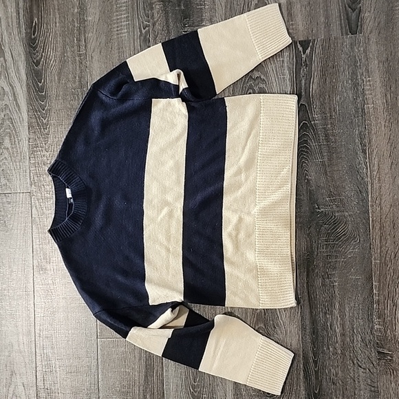 H&M Sweaters - 🦜 H&M striped Rugby sweater 🦜